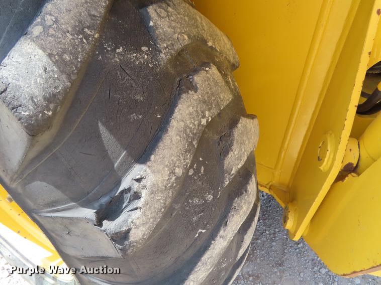 image for item DF7812 2003 Komatsu WB150 backhoe