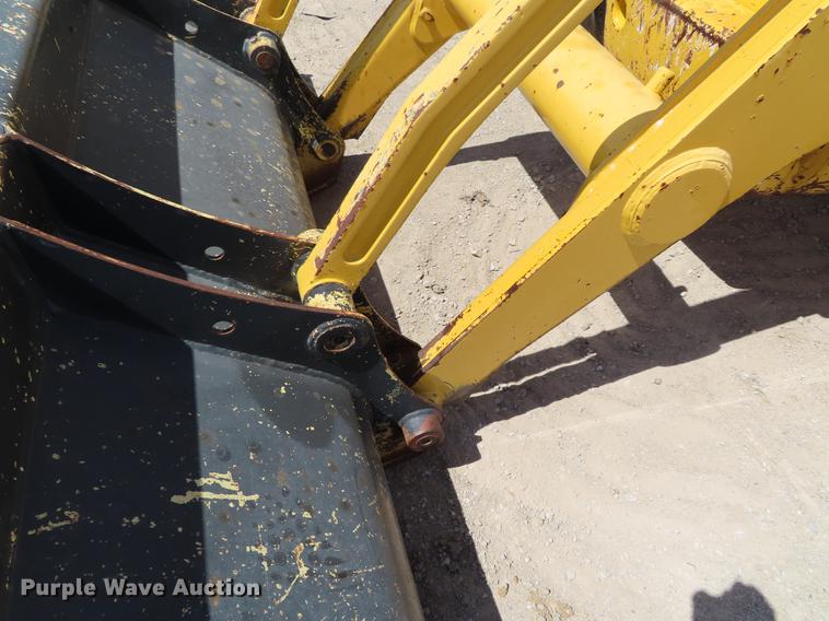 image for item DF7812 2003 Komatsu WB150 backhoe