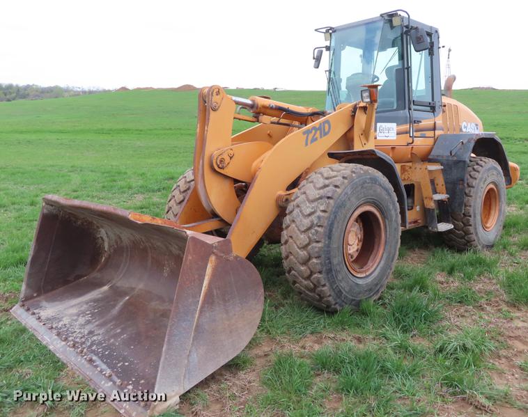 image for item DF7824 2003 Case 721D wheel loader