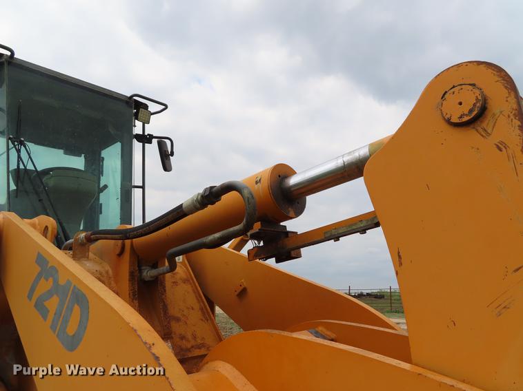 image for item DF7824 2003 Case 721D wheel loader