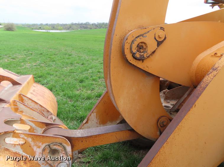 image for item DF7824 2003 Case 721D wheel loader