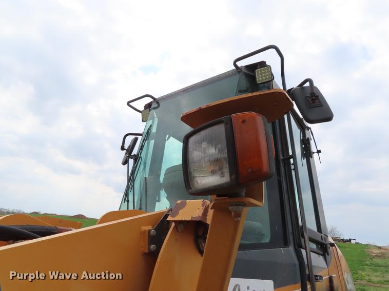 image for item DF7824 2003 Case 721D wheel loader