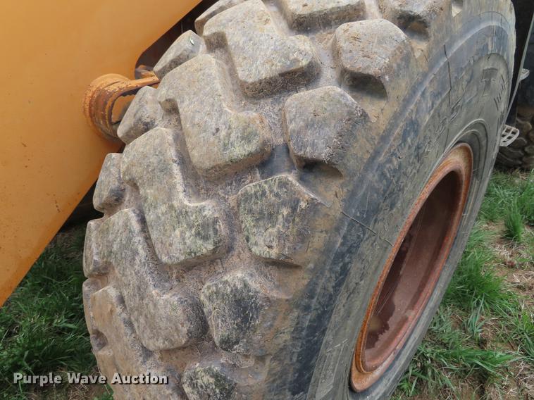 image for item DF7824 2003 Case 721D wheel loader