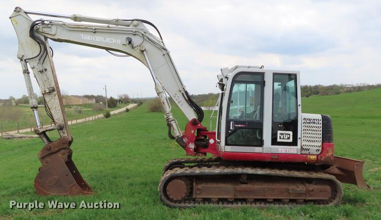 image for item DF7825 2007 Takeuchi TB1140 mini excavator