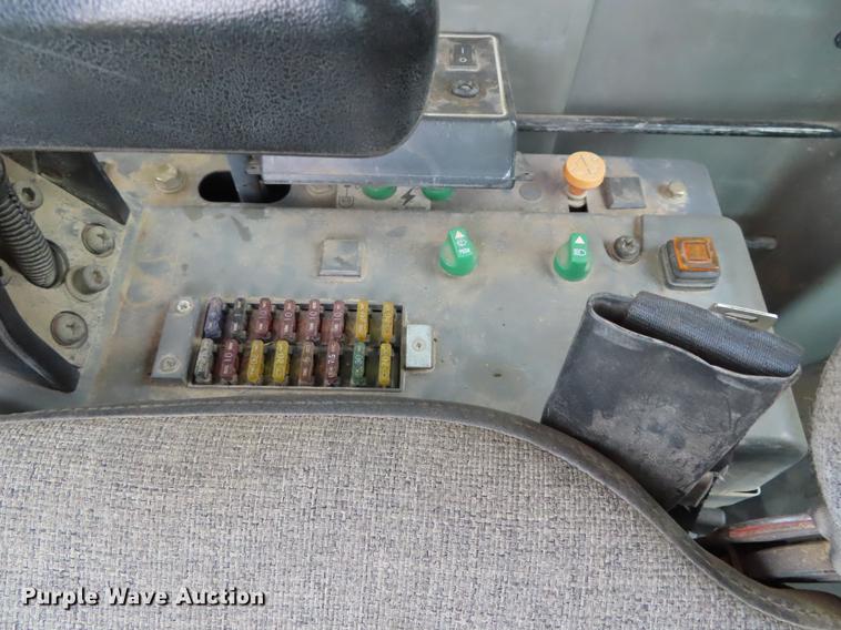 image for item DF7825 2007 Takeuchi TB1140 mini excavator