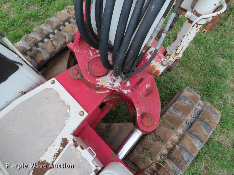 image for item DF7825 2007 Takeuchi TB1140 mini excavator