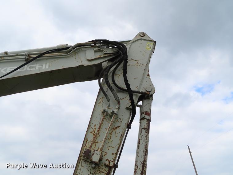 image for item DF7825 2007 Takeuchi TB1140 mini excavator