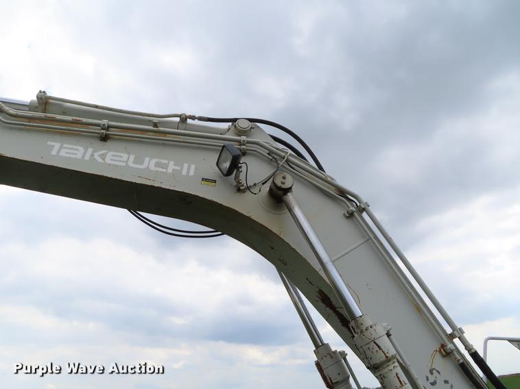 image for item DF7825 2007 Takeuchi TB1140 mini excavator