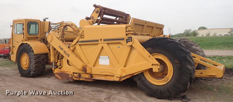 image for item DF8814 1974 Fiat-Allis 261B conventional scraper