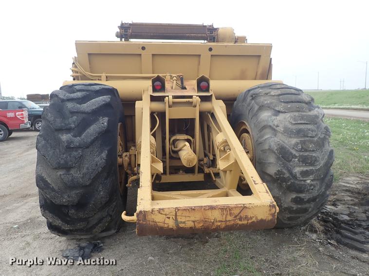 image for item DF8814 1974 Fiat-Allis 261B conventional scraper