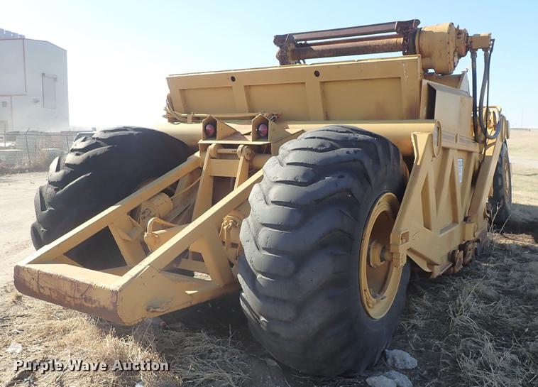 image for item DF8814 1974 Fiat-Allis 261B conventional scraper