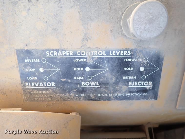 image for item DF8814 1974 Fiat-Allis 261B conventional scraper