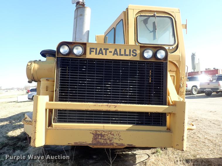 image for item DF8814 1974 Fiat-Allis 261B conventional scraper