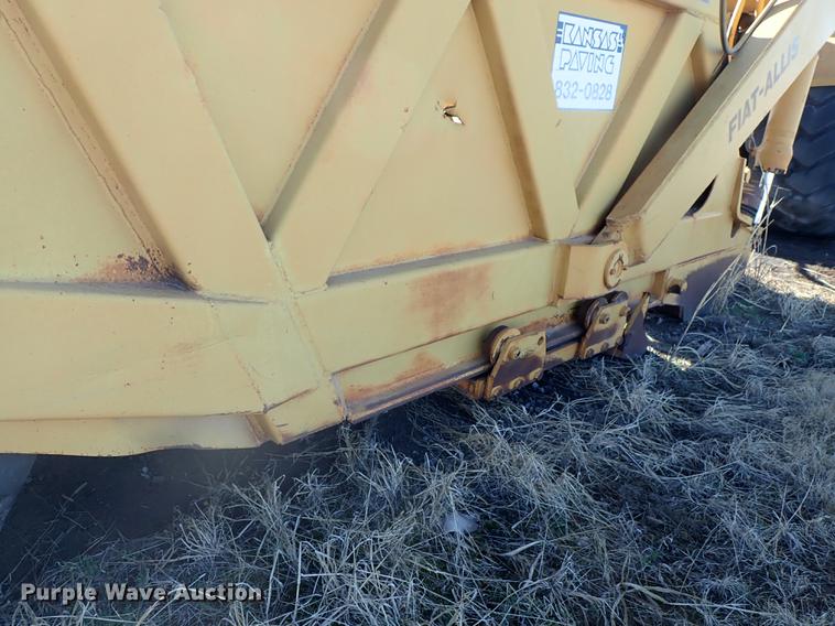 image for item DF8814 1974 Fiat-Allis 261B conventional scraper