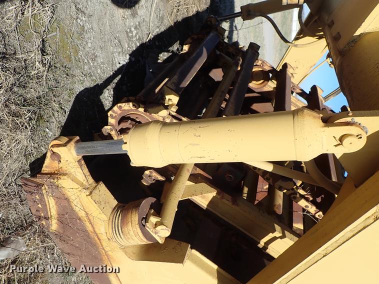 image for item DF8814 1974 Fiat-Allis 261B conventional scraper