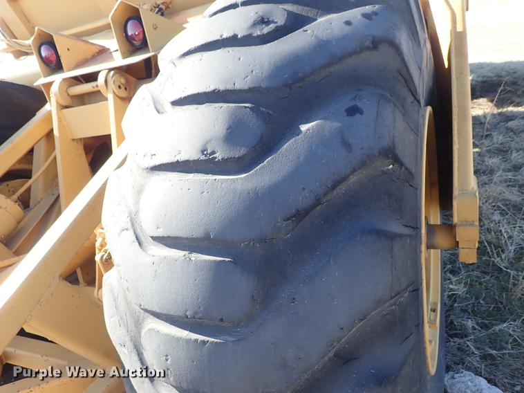 image for item DF8814 1974 Fiat-Allis 261B conventional scraper