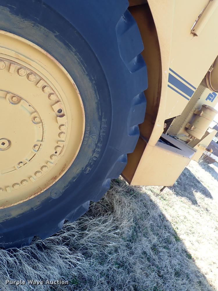 image for item DF8814 1974 Fiat-Allis 261B conventional scraper