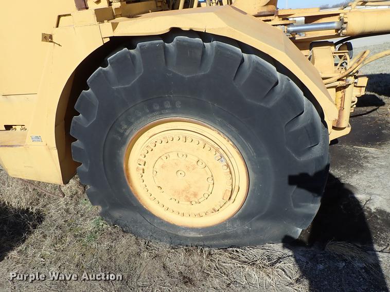 image for item DF8814 1974 Fiat-Allis 261B conventional scraper
