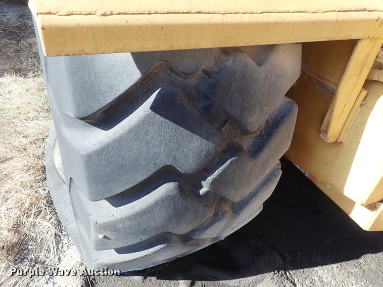 image for item DF8814 1974 Fiat-Allis 261B conventional scraper