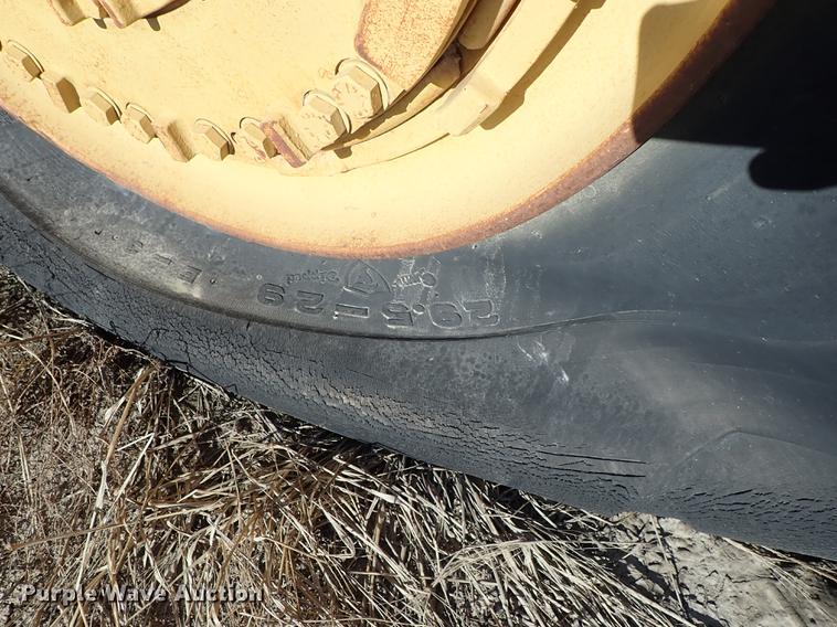 image for item DF8814 1974 Fiat-Allis 261B conventional scraper