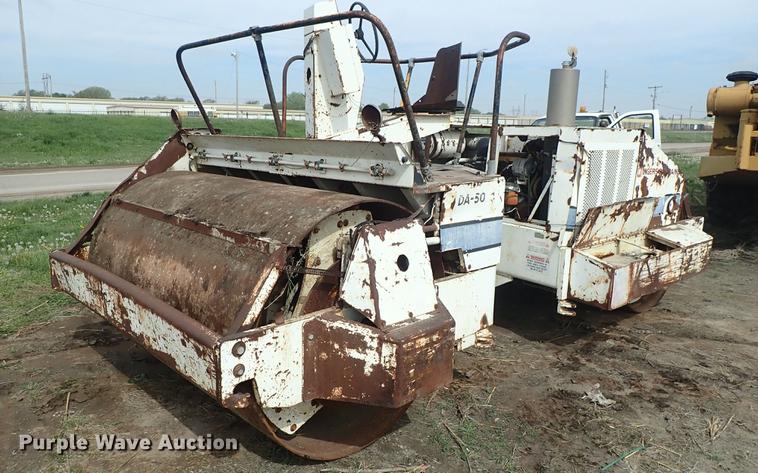 image for item DF8815 Ingersoll Rand DA50 double drum vibratory roller