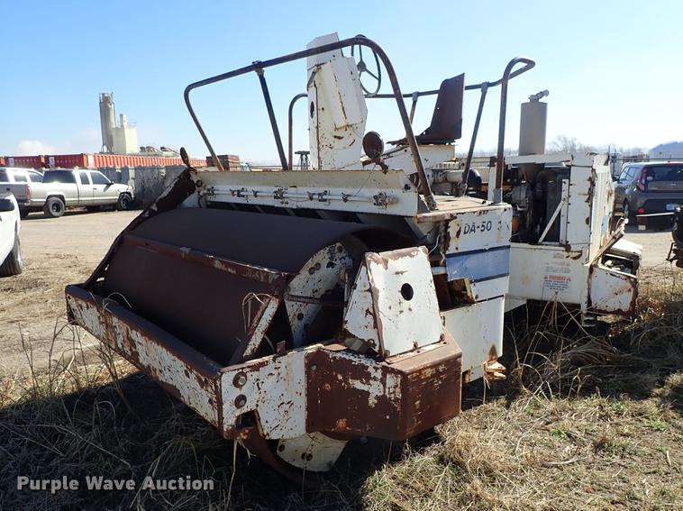 image for item DF8815 Ingersoll Rand DA50 double drum vibratory roller