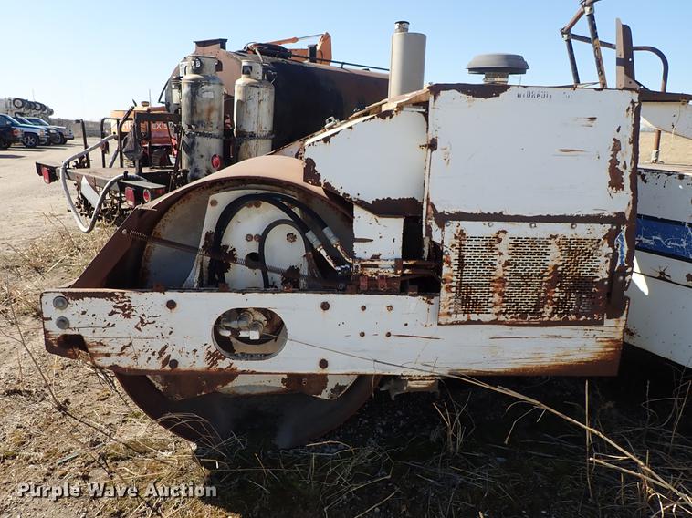 image for item DF8815 Ingersoll Rand DA50 double drum vibratory roller