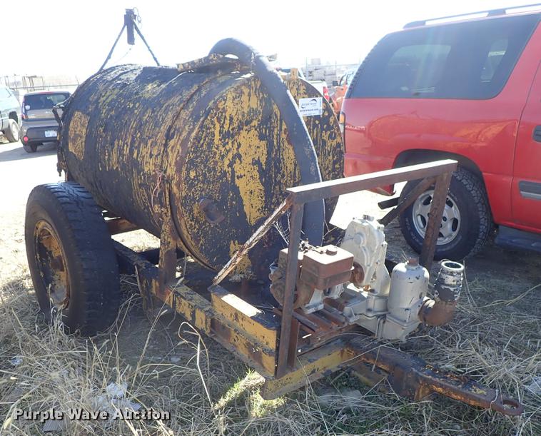 image for item DF8817 Tar pot trailer