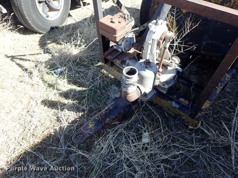 image for item DF8817 Tar pot trailer