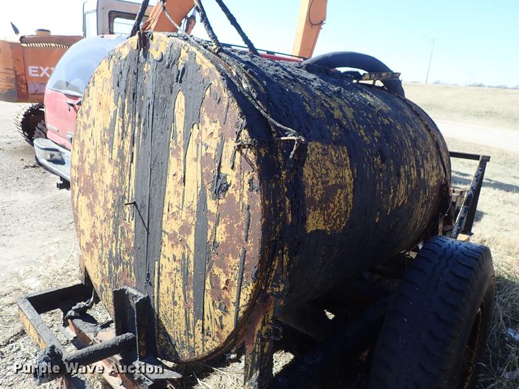 image for item DF8817 Tar pot trailer