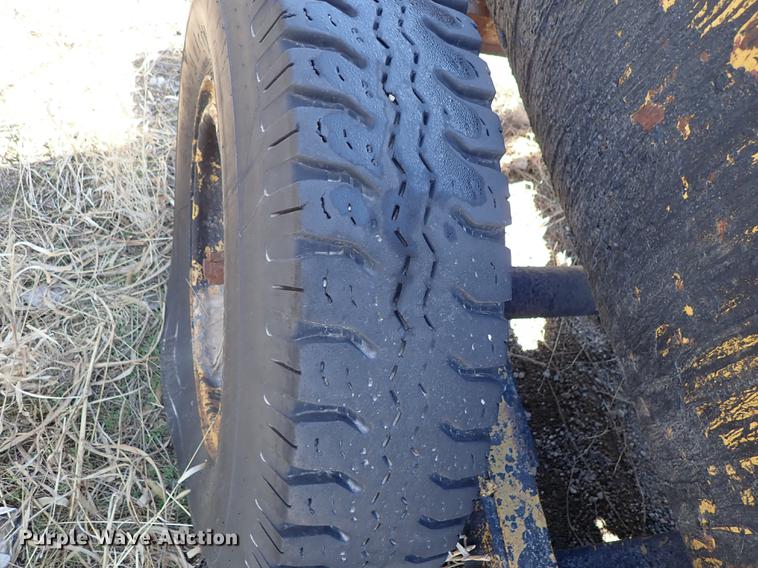 image for item DF8817 Tar pot trailer