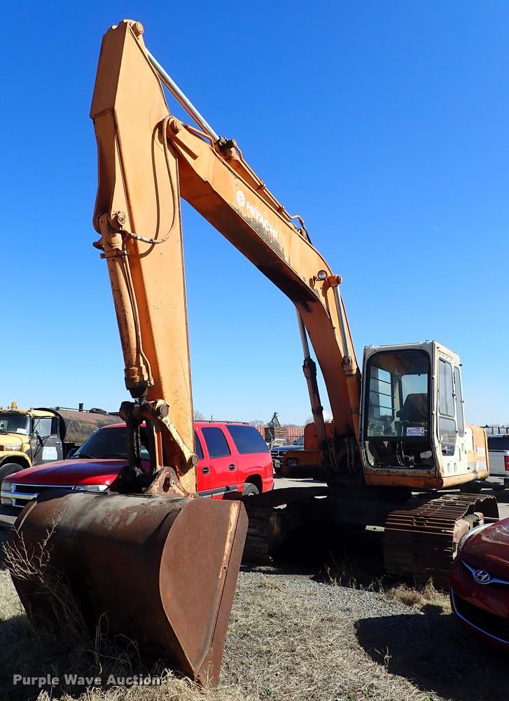 image for item DF8818 Hitachi EX150 excavator