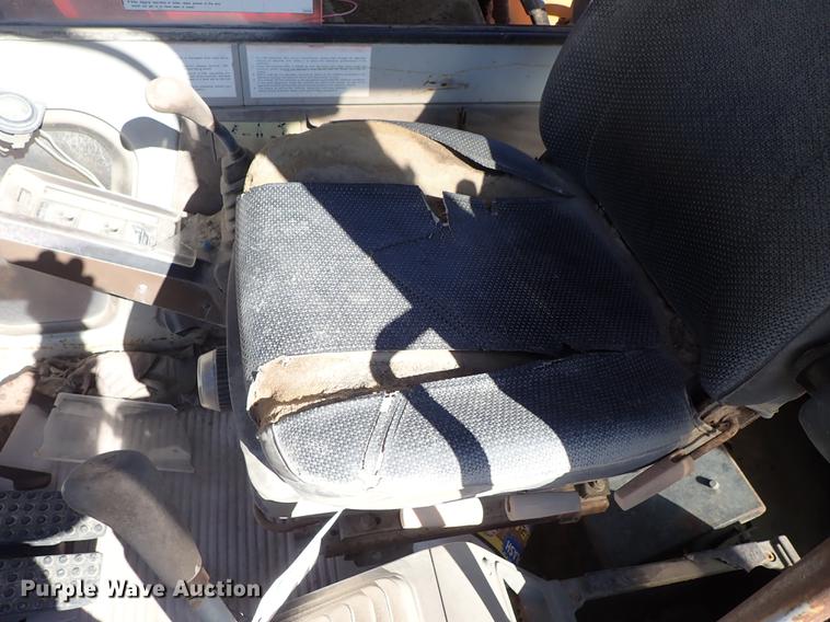 image for item DF8818 Hitachi EX150 excavator