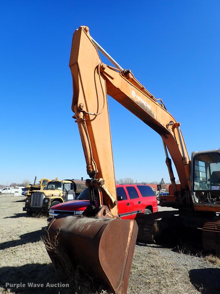 image for item DF8818 Hitachi EX150 excavator