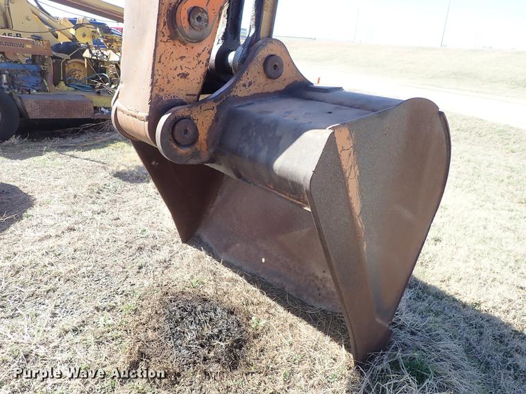 image for item DF8818 Hitachi EX150 excavator