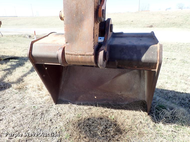 image for item DF8818 Hitachi EX150 excavator