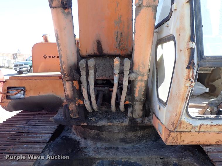 image for item DF8818 Hitachi EX150 excavator