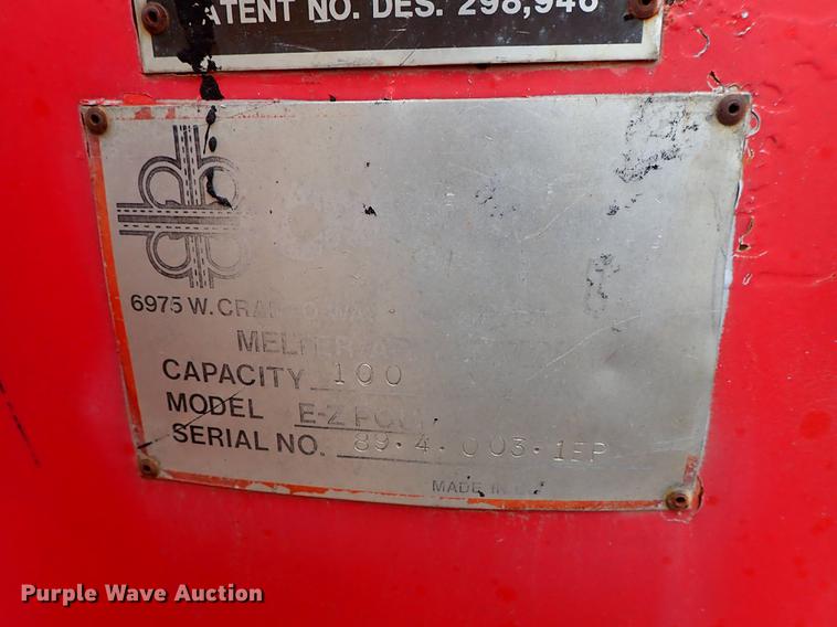 image for item DF8821 Crafco melter applicator