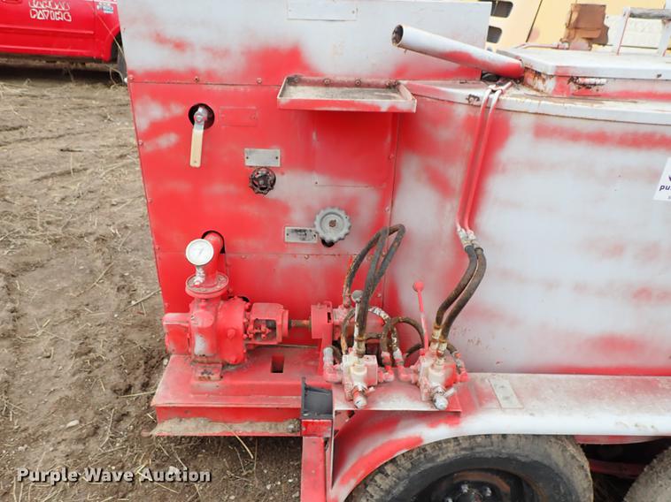 image for item DF8822 Crafco melter applicator