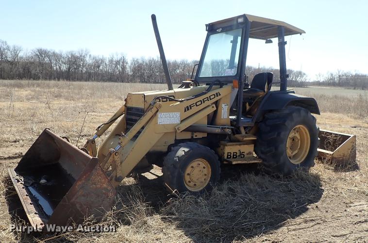 image for item DF8825 Ford 455D landscape tractor