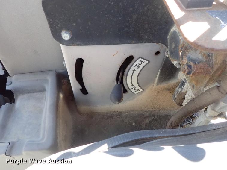 image for item DF8825 Ford 455D landscape tractor