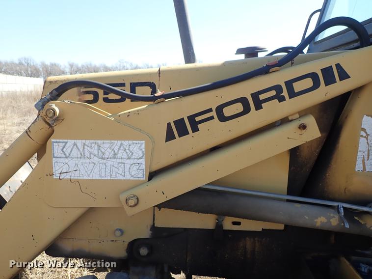 image for item DF8825 Ford 455D landscape tractor