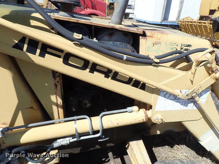 image for item DF8825 Ford 455D landscape tractor