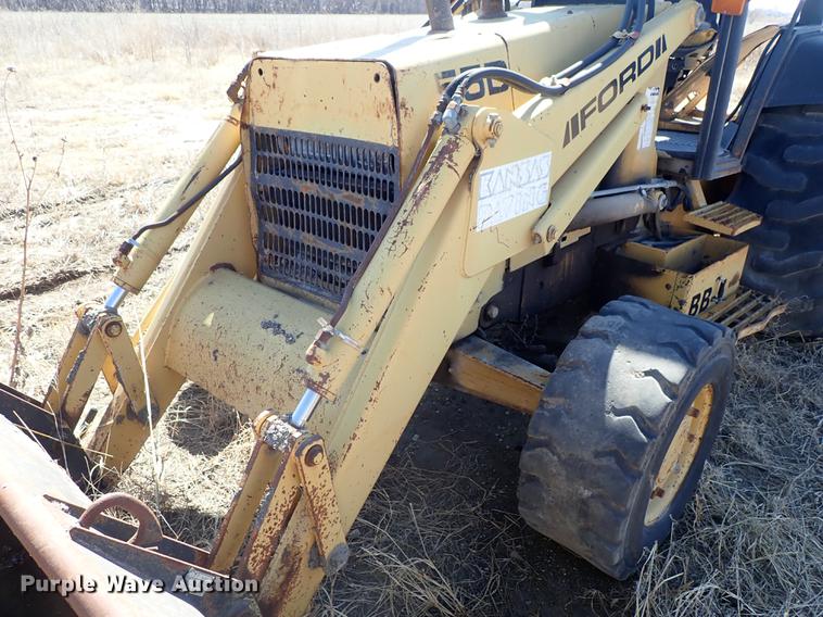 image for item DF8825 Ford 455D landscape tractor