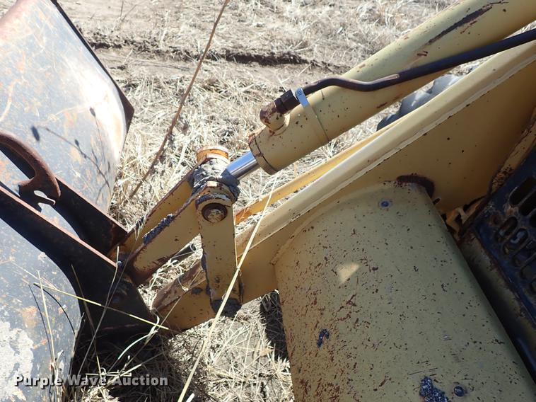 image for item DF8825 Ford 455D landscape tractor