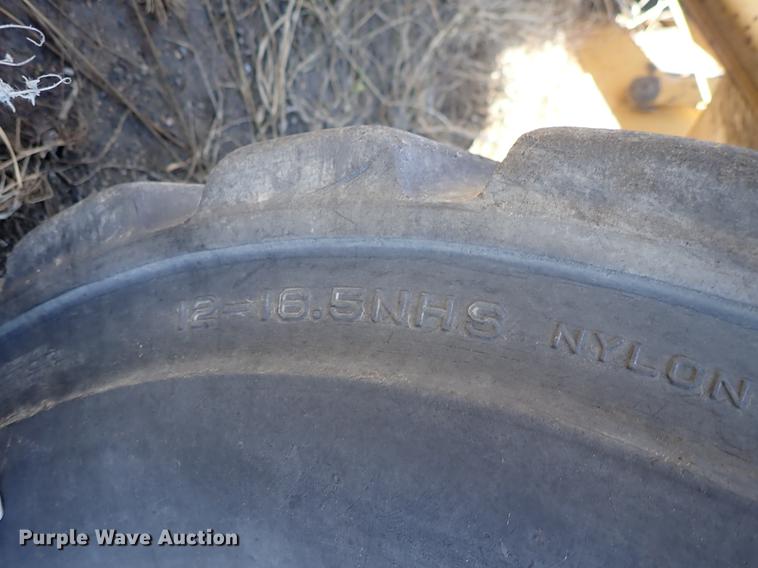 image for item DF8825 Ford 455D landscape tractor