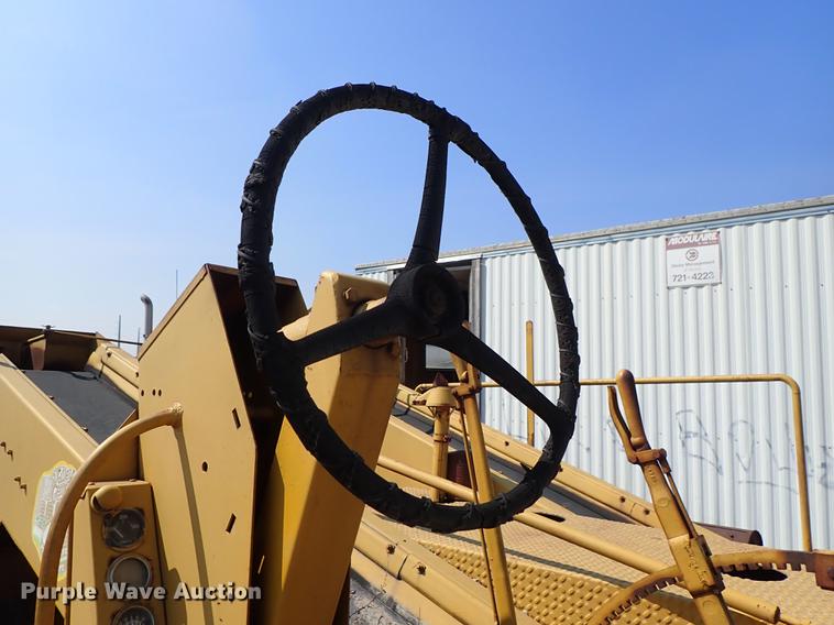 image for item DF8827 Spread Master chip spreader