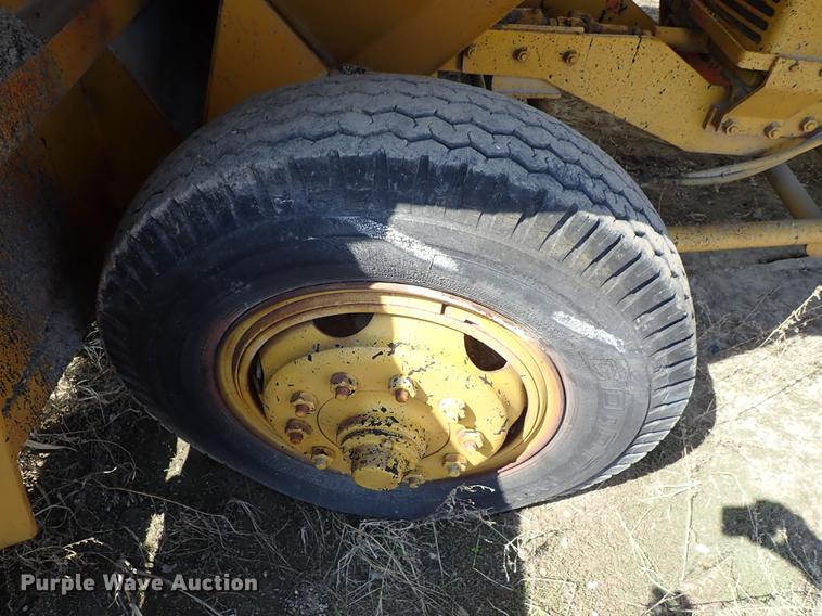 image for item DF8827 Spread Master chip spreader