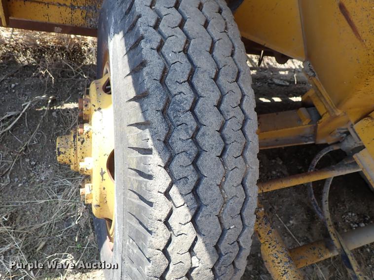 image for item DF8827 Spread Master chip spreader