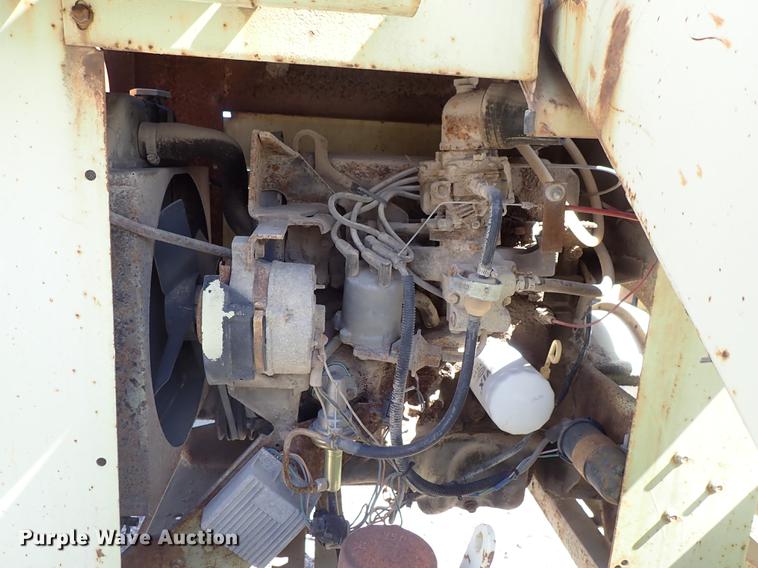 image for item DF8829 Wood chipper